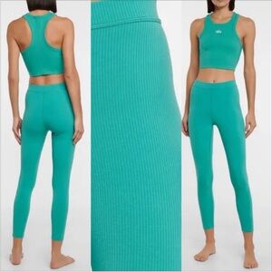 Alo Yoga Blissful Green Ribbed 7/8 leggings XS